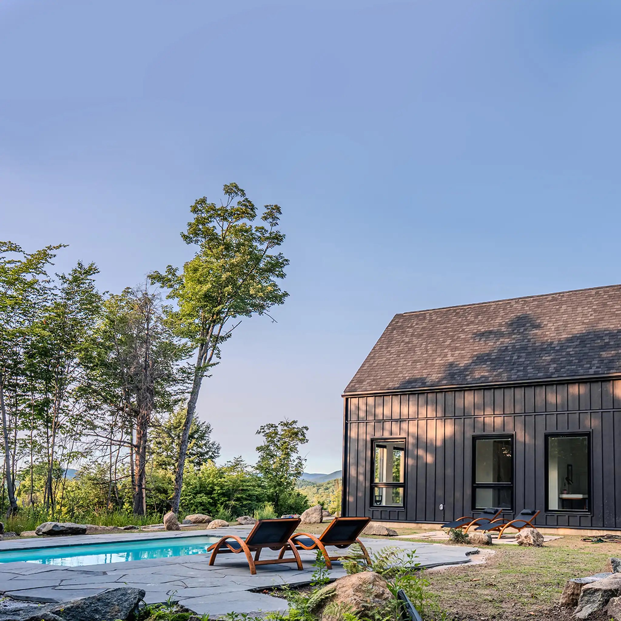 Deluxe Cottage + Garage House Plan
